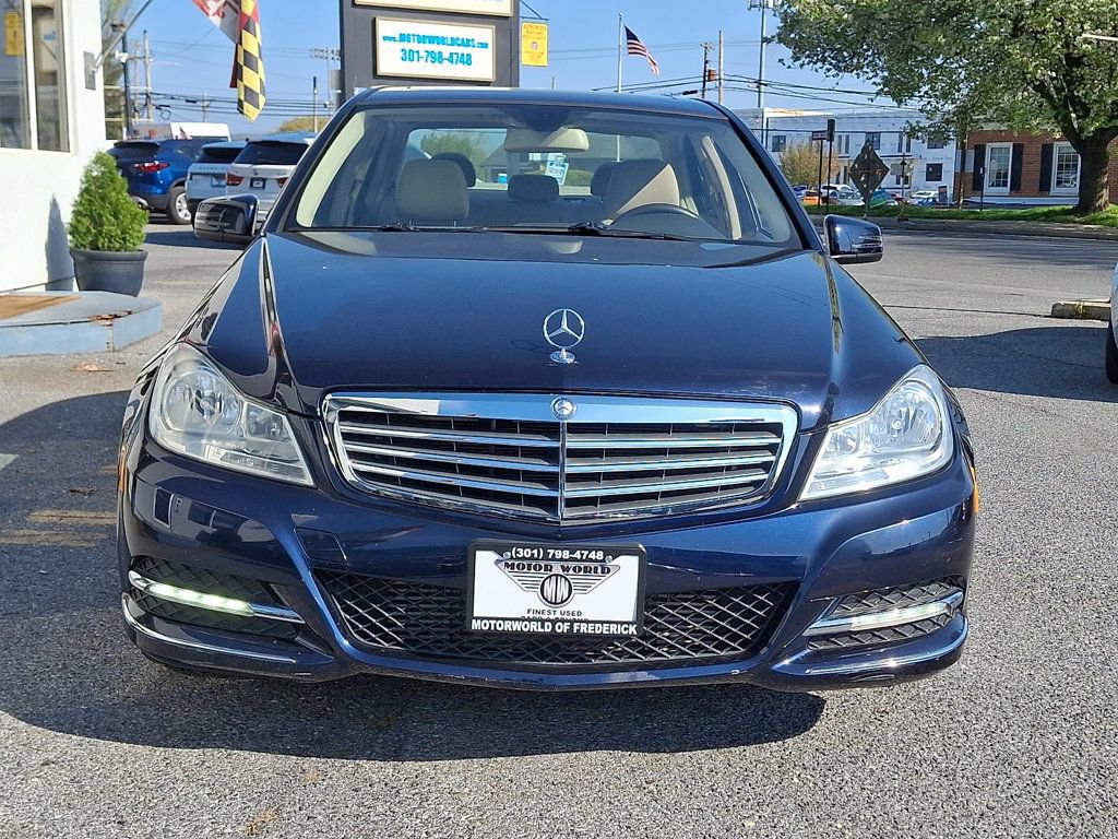Used 2013 Mercedes-Benz C 250 Sedan image 2