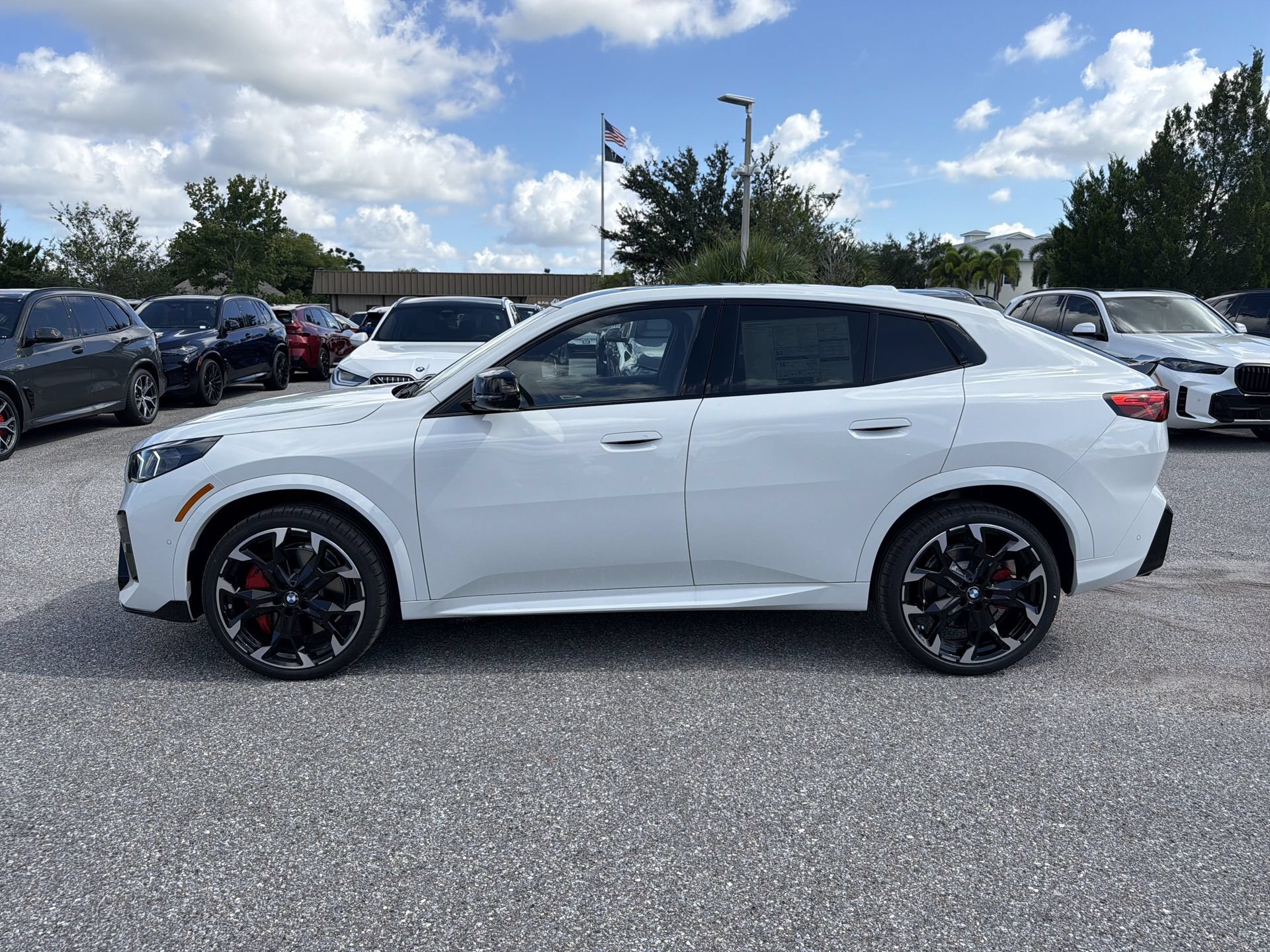 New 2026 BMW X2 M35i w/ Technology Package AWD/4WD image 5