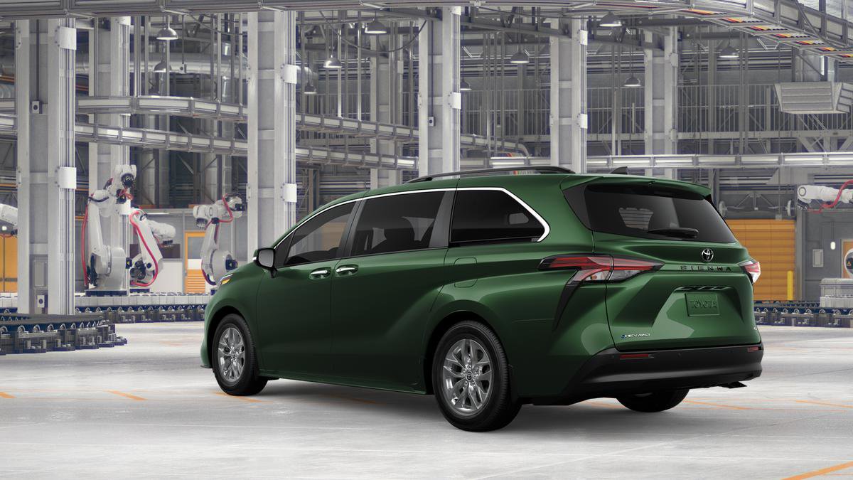 New 2026 Toyota Sienna XLE image 6