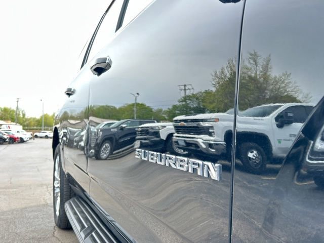 Used 2021 Chevrolet Suburban High Country AWD/4WD image 20