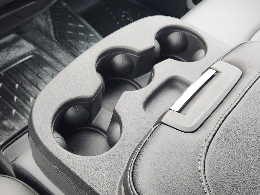 New 2026 RAM 5500 4x4 Crew Cab image 18