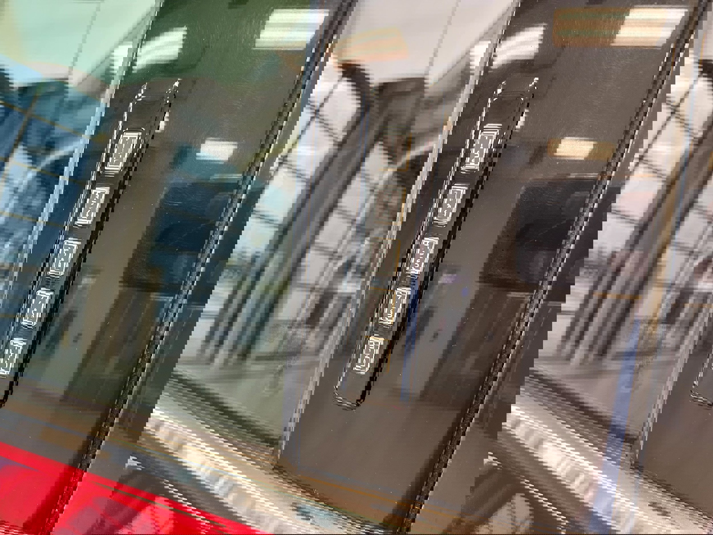 Used 2022 Ford F150 Lariat image 9