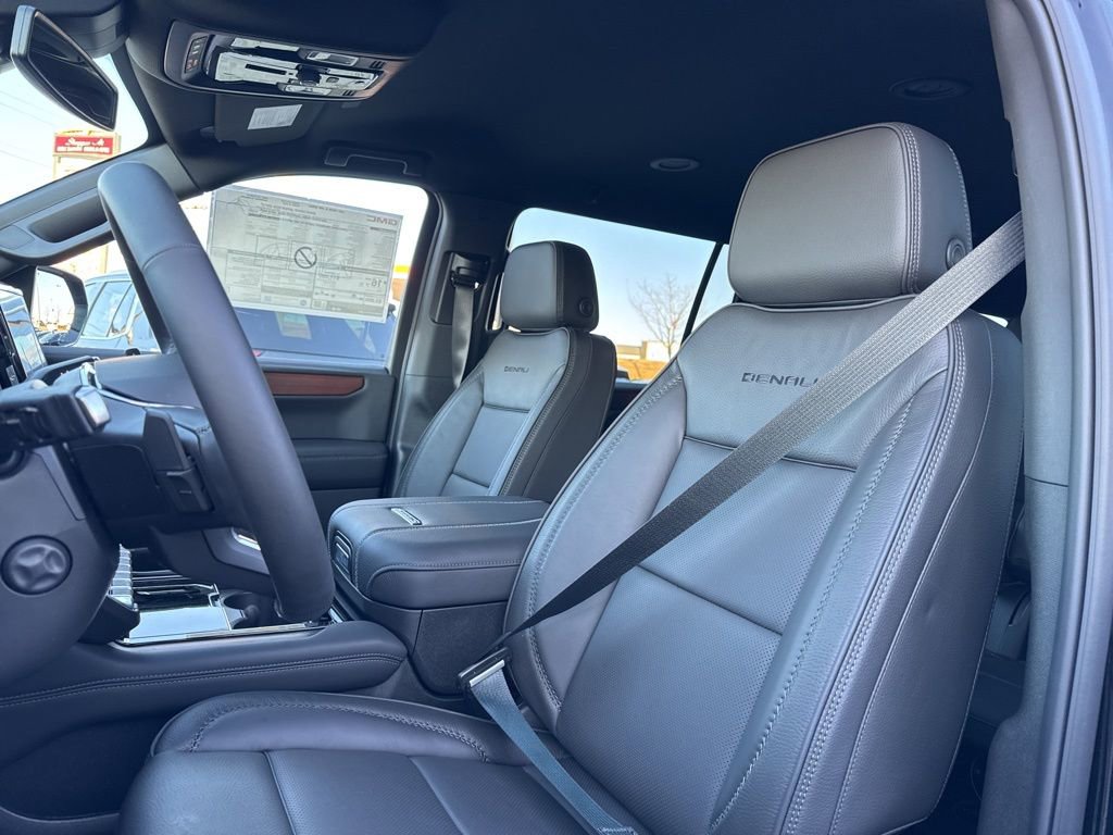 New 2026 GMC Yukon XL Denali image 21