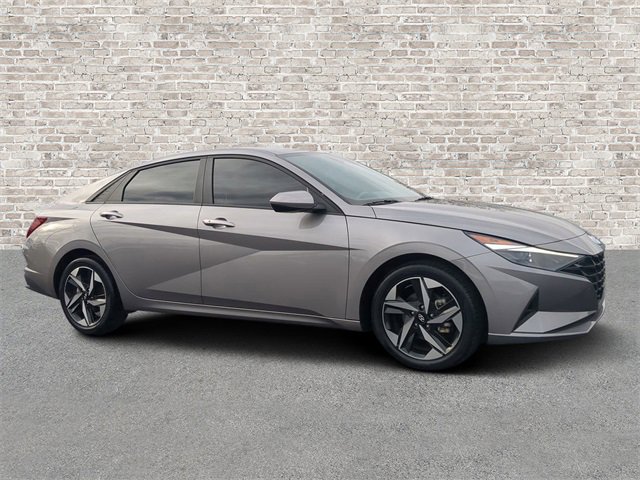 Used 2023 Hyundai Elantra SEL w/ Convenience Package