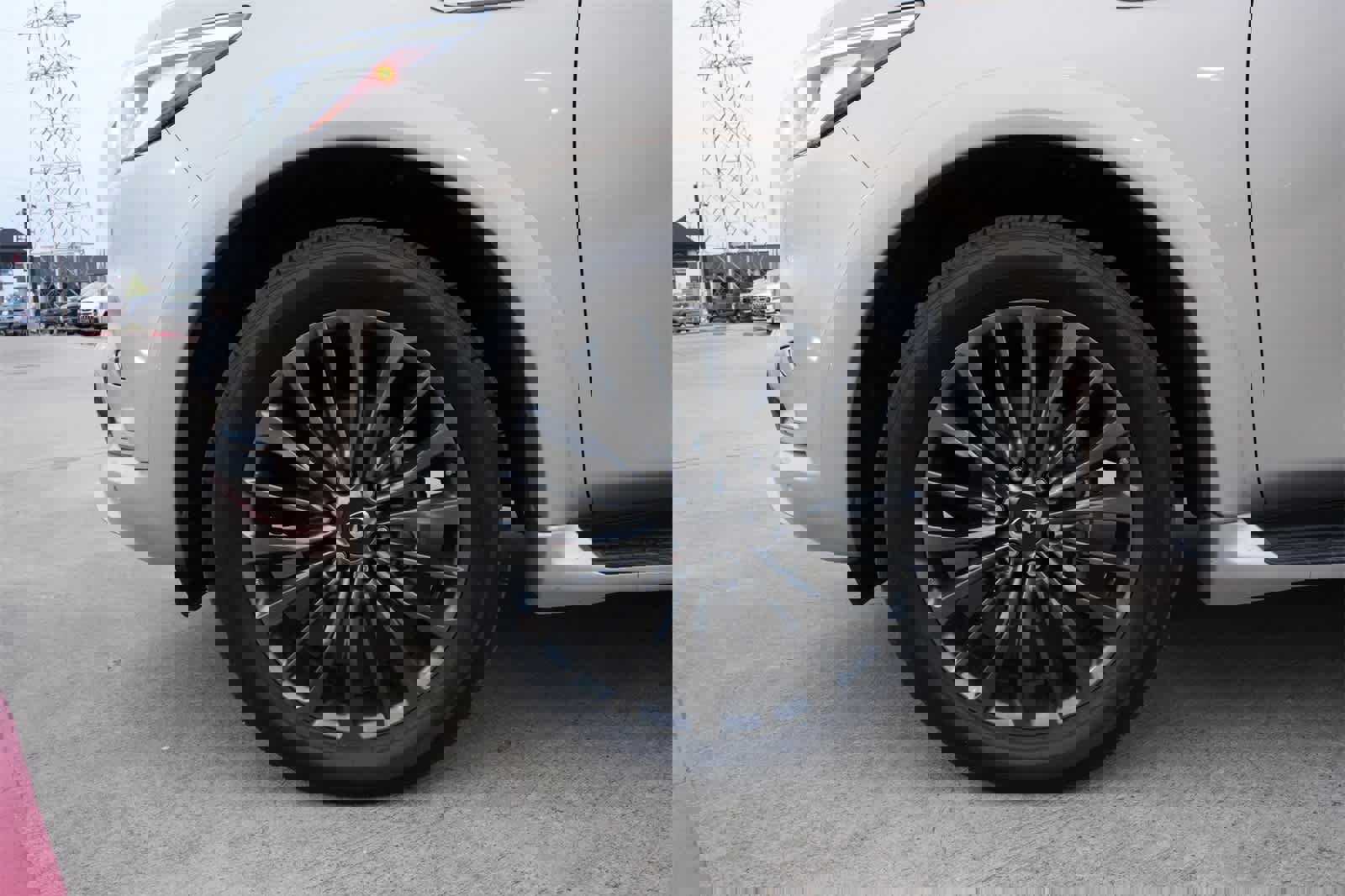 Used 2022 INFINITI QX80 Premium Select w/ Cargo Package image 26