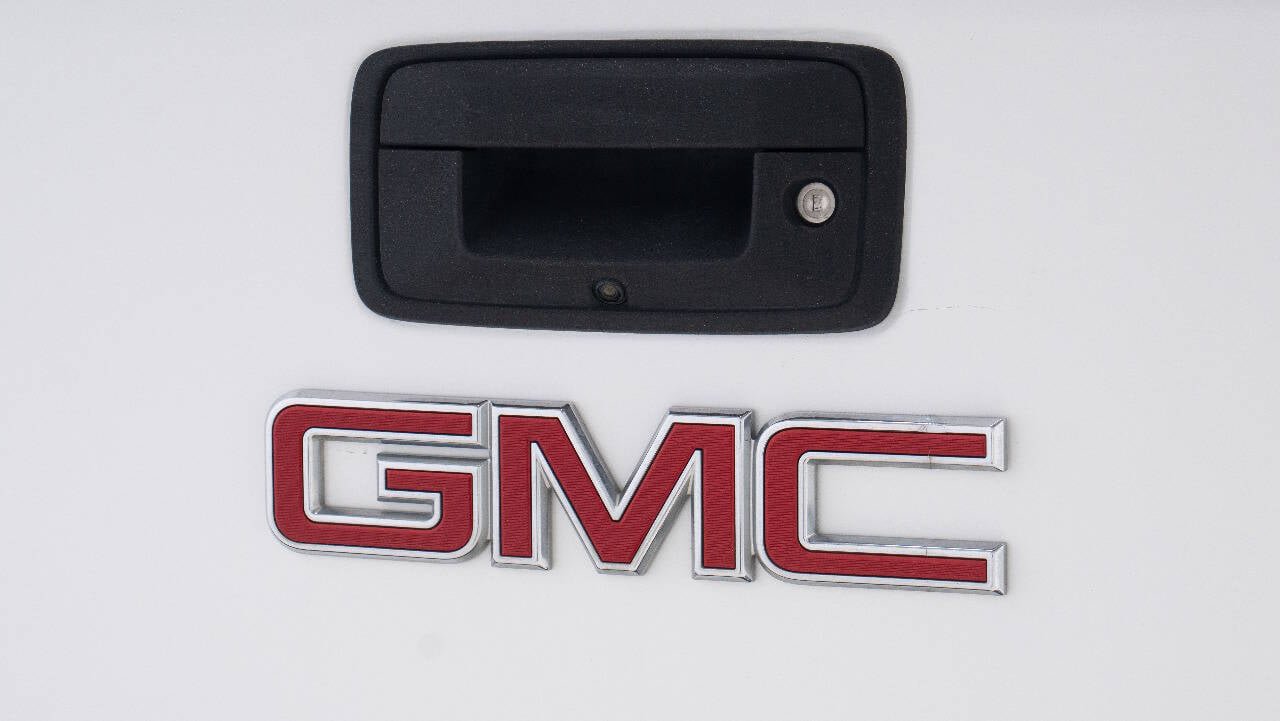 Used 2017 GMC Sierra 2500 4x4 Crew Cab w/ Sierra Convenience Package image 21