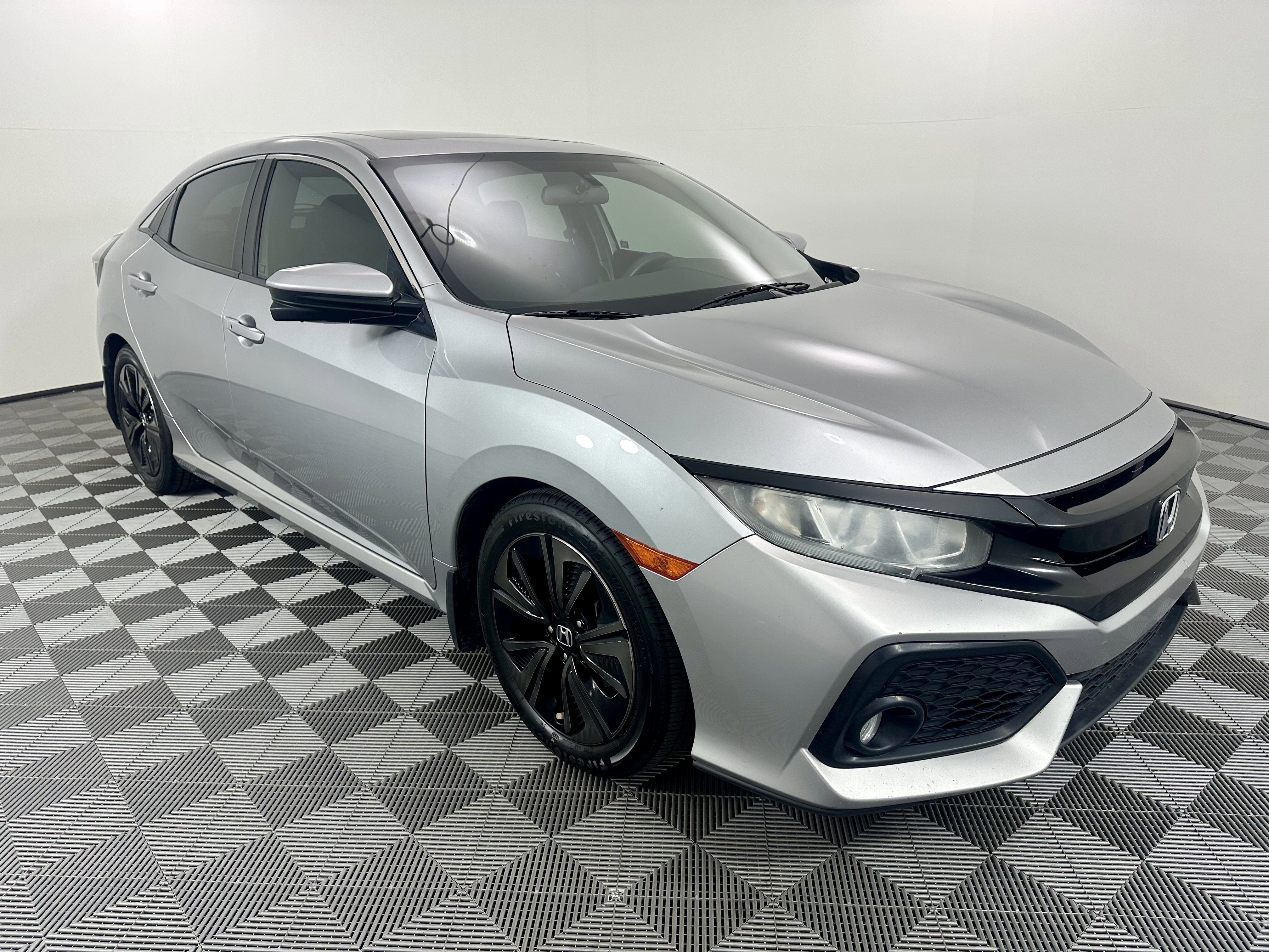 Used 2018 Honda Civic EX image 7