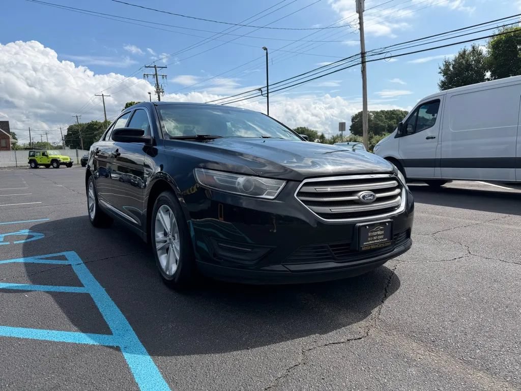 Used 2014 Ford Taurus SEL w/ Equipment Group 201A AWD/4WD image 4