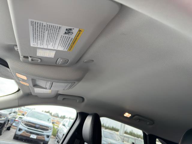 Certified 2025 Ford Escape Platinum AWD/4WD image 25