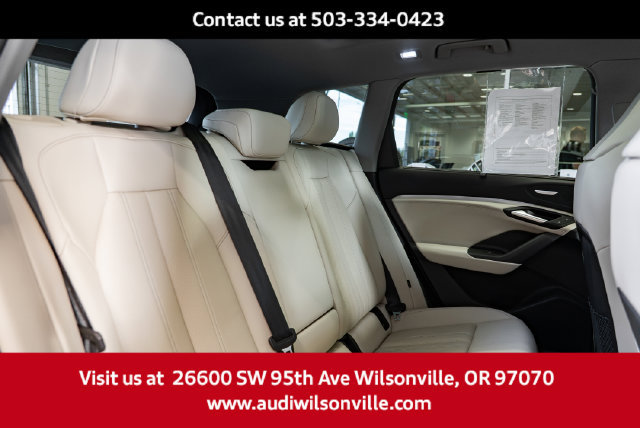Used 2025 Audi Q6 e-tron Premium Plus w/ Premium Plus AWD/4WD image 29