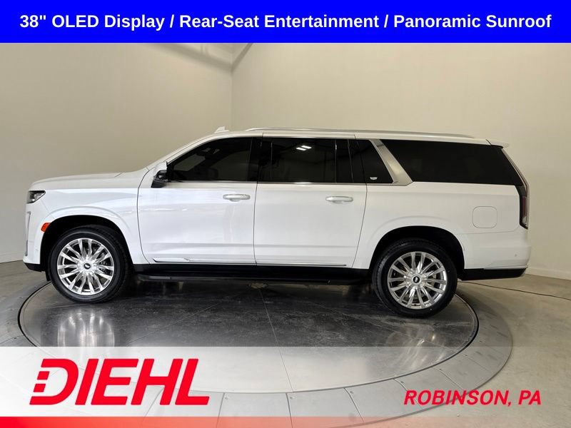 Used 2023 Cadillac Escalade ESV Premium Luxury AWD/4WD image 4
