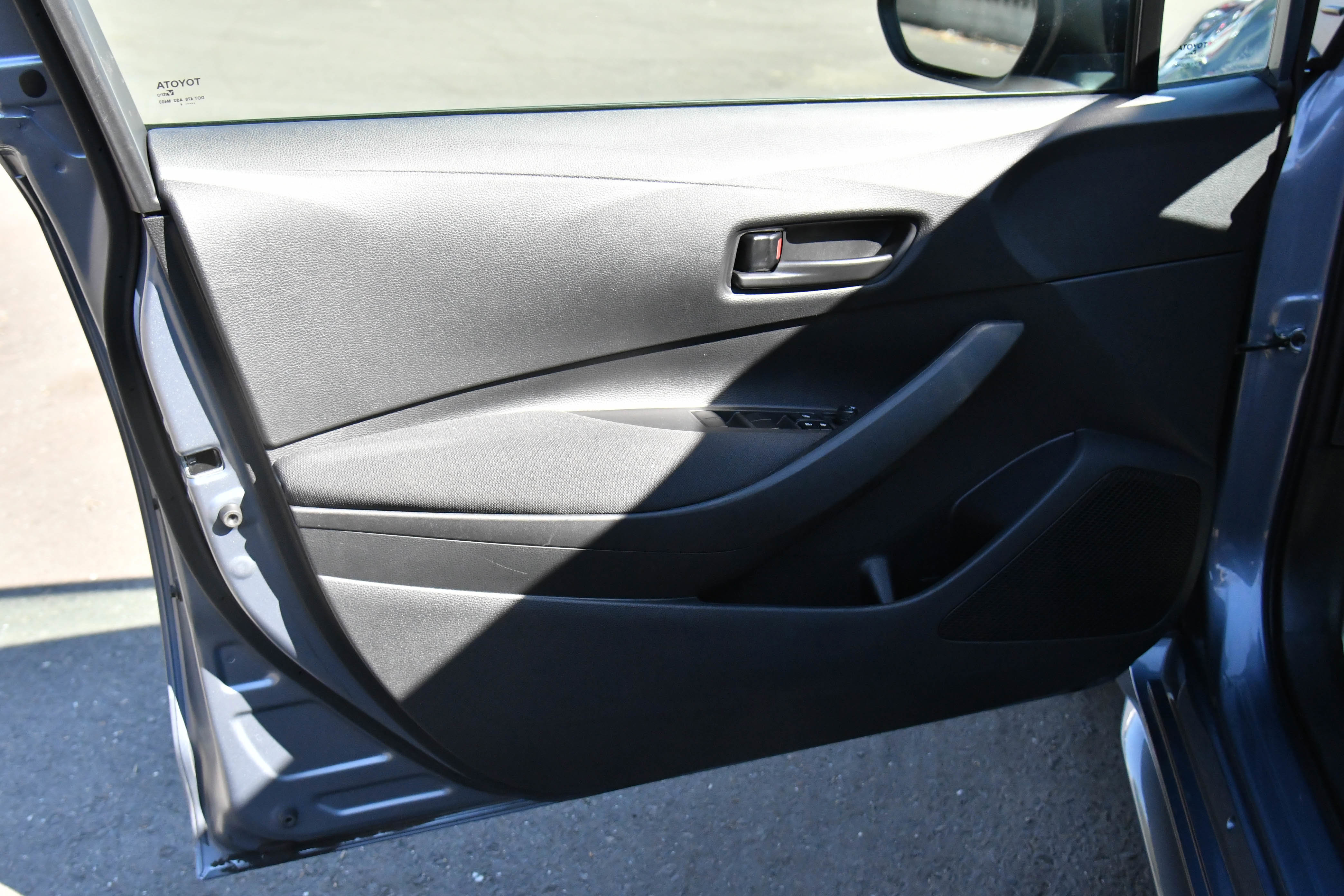 Used 2024 Toyota Corolla LE image 13