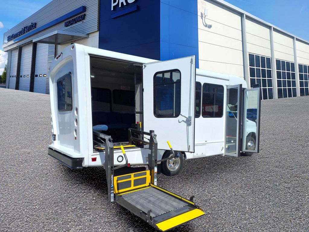 Used 2025 Ford E-450 and Econoline 450 Super Duty w/ Shuttle Bus Prep Package RWD image 2