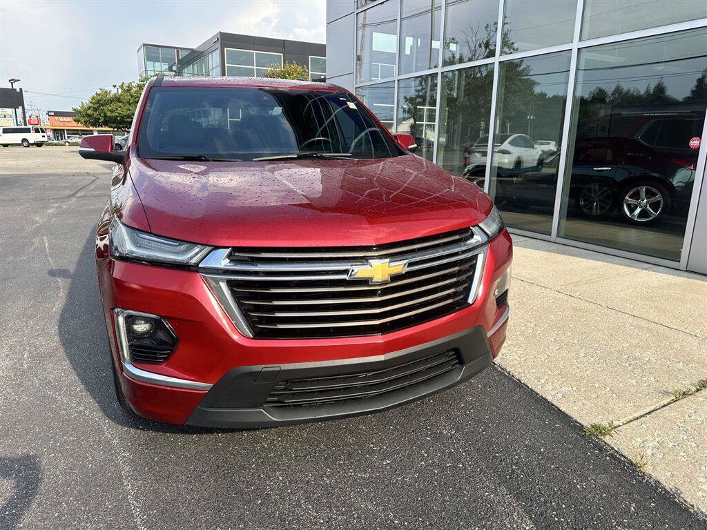 Used 2023 Chevrolet Traverse High Country FWD image 24