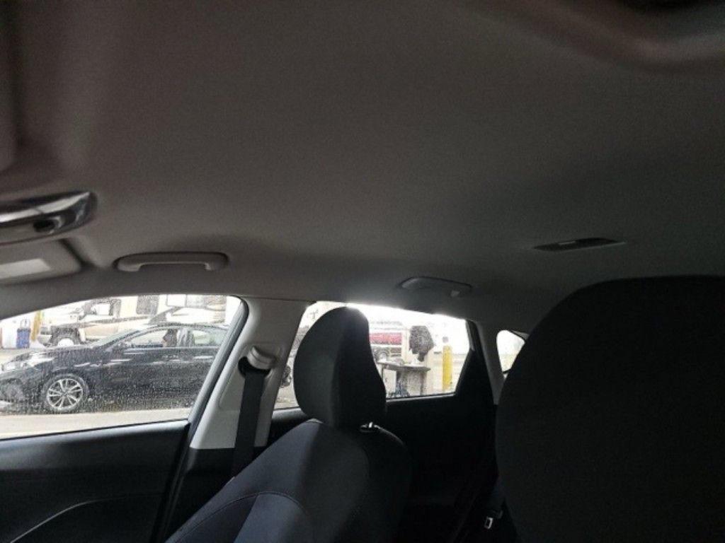 Used 2025 Hyundai Kona SEL image 14