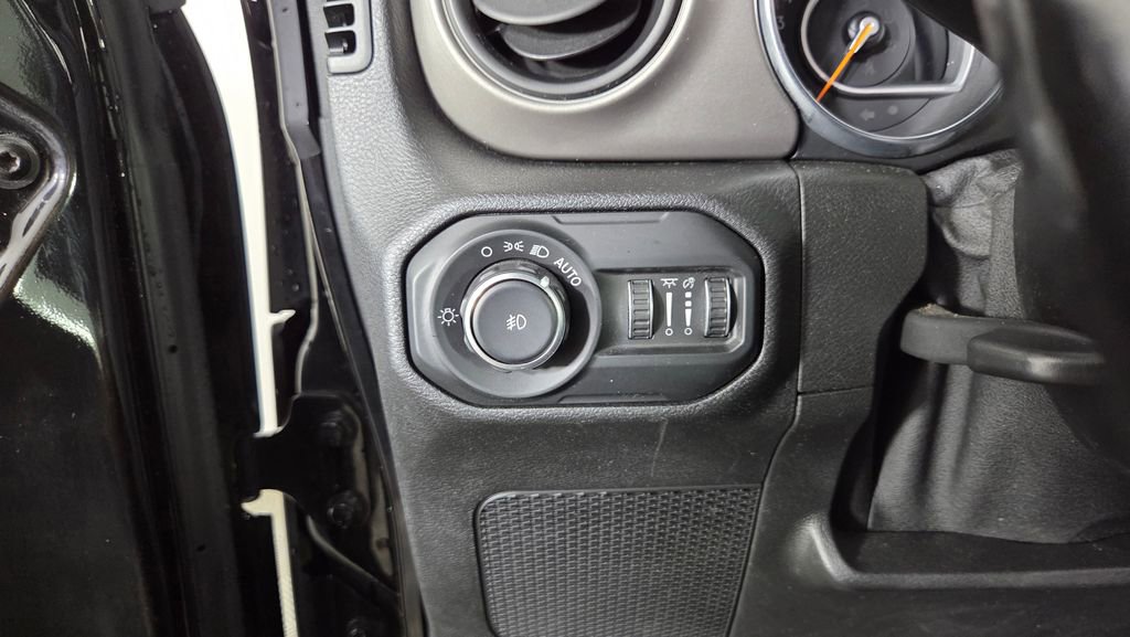 Used 2021 Jeep Wrangler Unlimited Sport AWD/4WD image 20