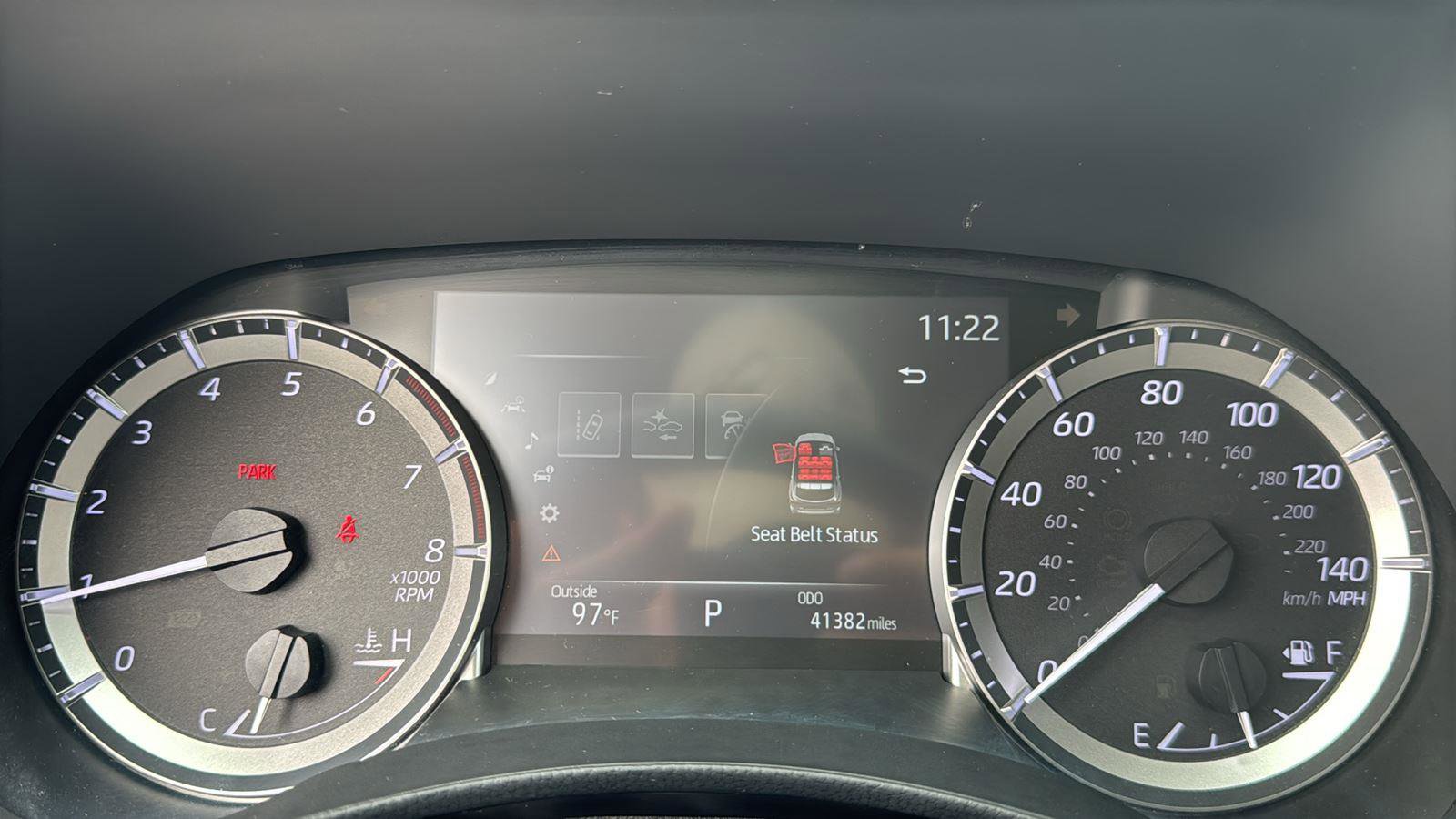 Used 2023 Toyota Highlander L image 13