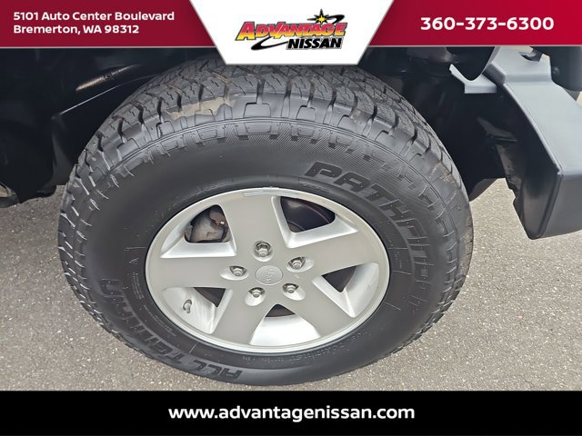 Used 2013 Jeep Wrangler Sport AWD/4WD image 20