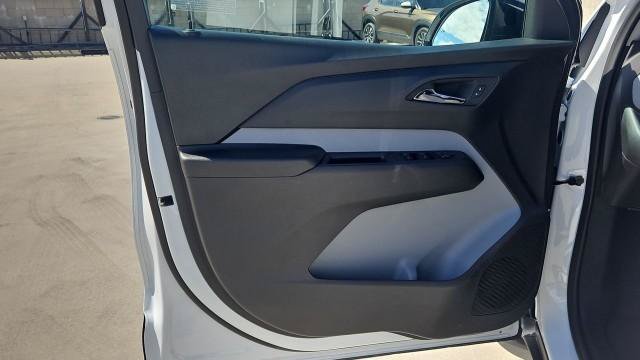 New 2027 Chevrolet Bolt LT w/ Comfort Package FWD image 21