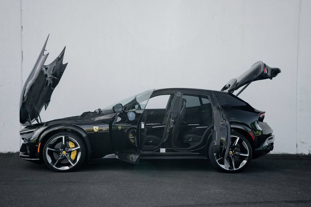 Used 2023 Ferrari Purosangue AWD/4WD image 4