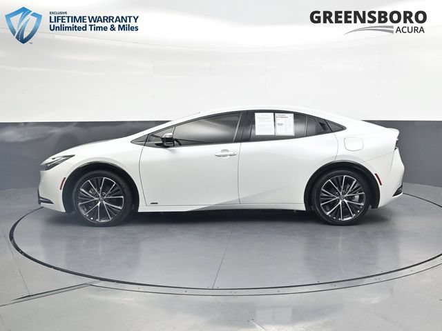 Used 2023 Toyota Prius XLE AWD/4WD image 10
