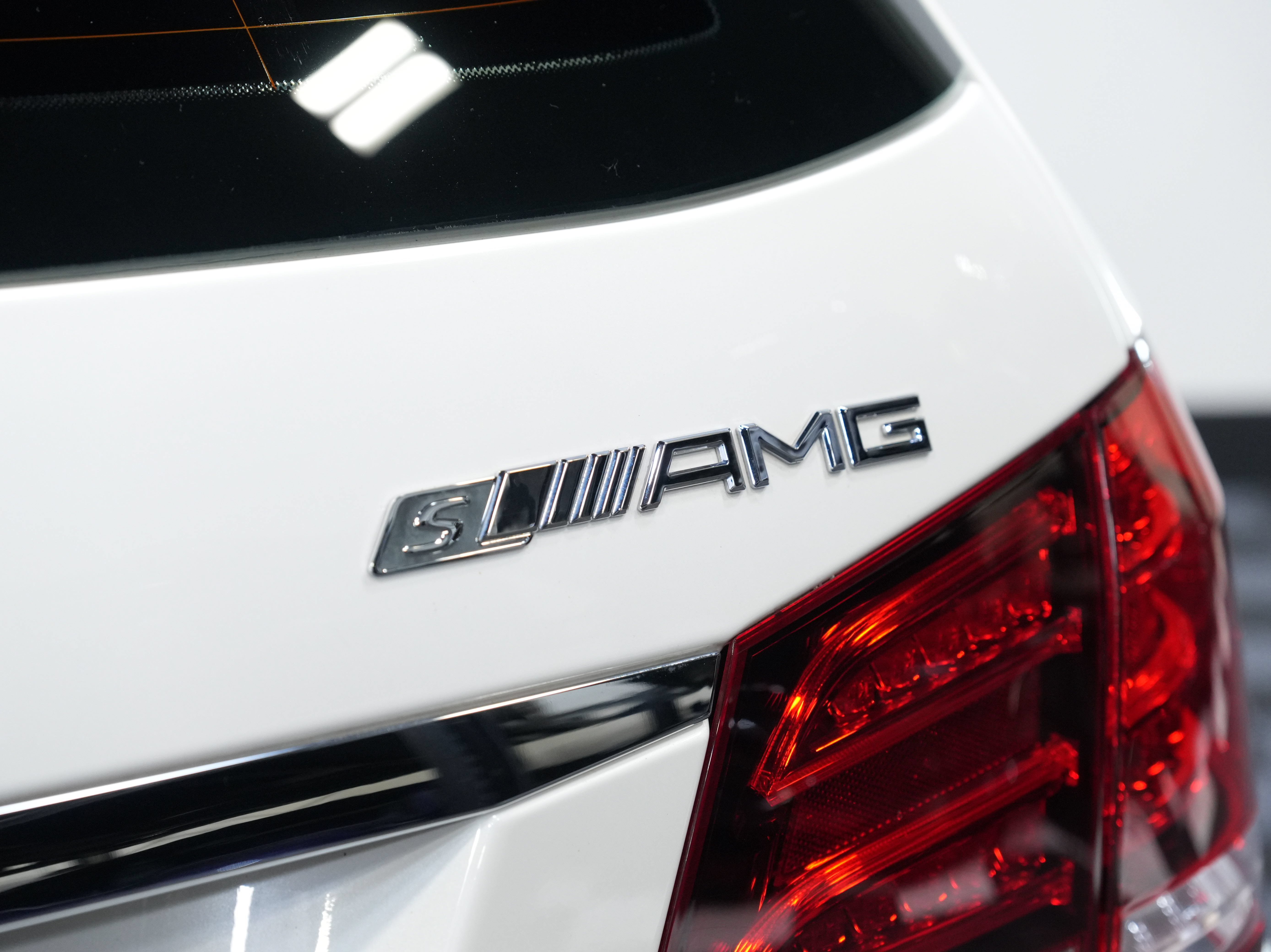 Used 2014 Mercedes-Benz E 63 AMG S-Model w/ Driver Assistance Package image 19