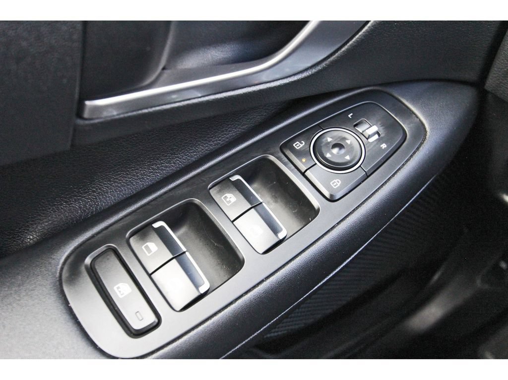 Used 2025 Hyundai Sonata SE FWD image 20