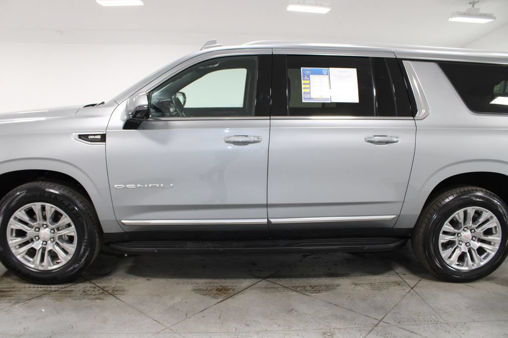 Used 2024 GMC Yukon XL Denali RWD image 6