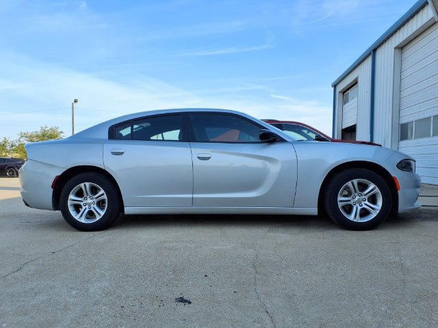 Used 2023 Dodge Charger SXT RWD image 6