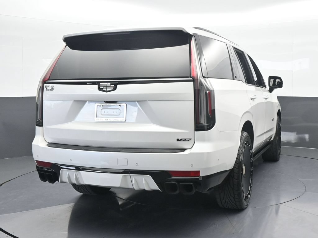 Used 2023 Cadillac Escalade V AWD/4WD image 5