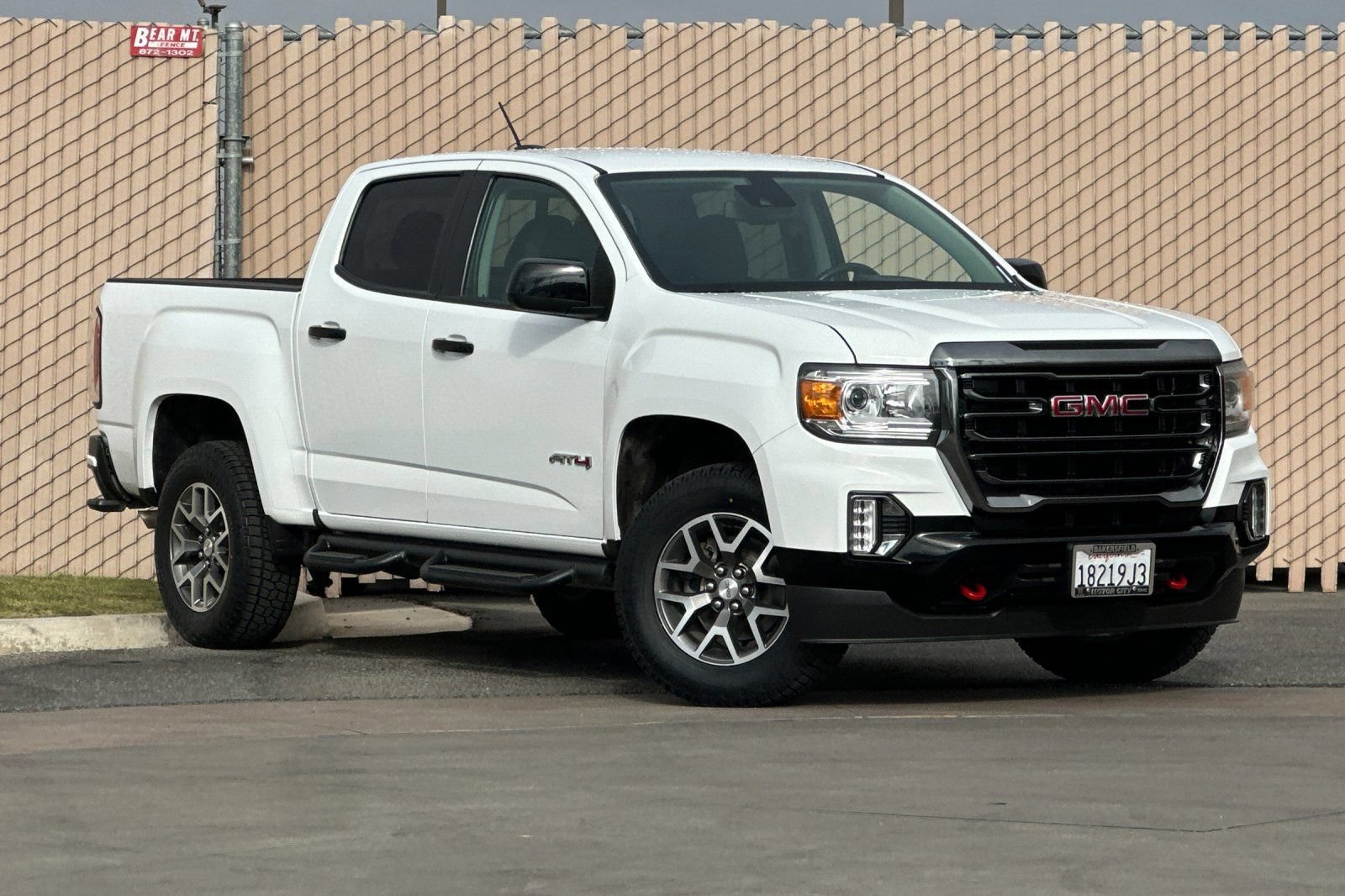 Used 2022 GMC Canyon AT4 w/ Driver Alert Package AWD/4WD video 2