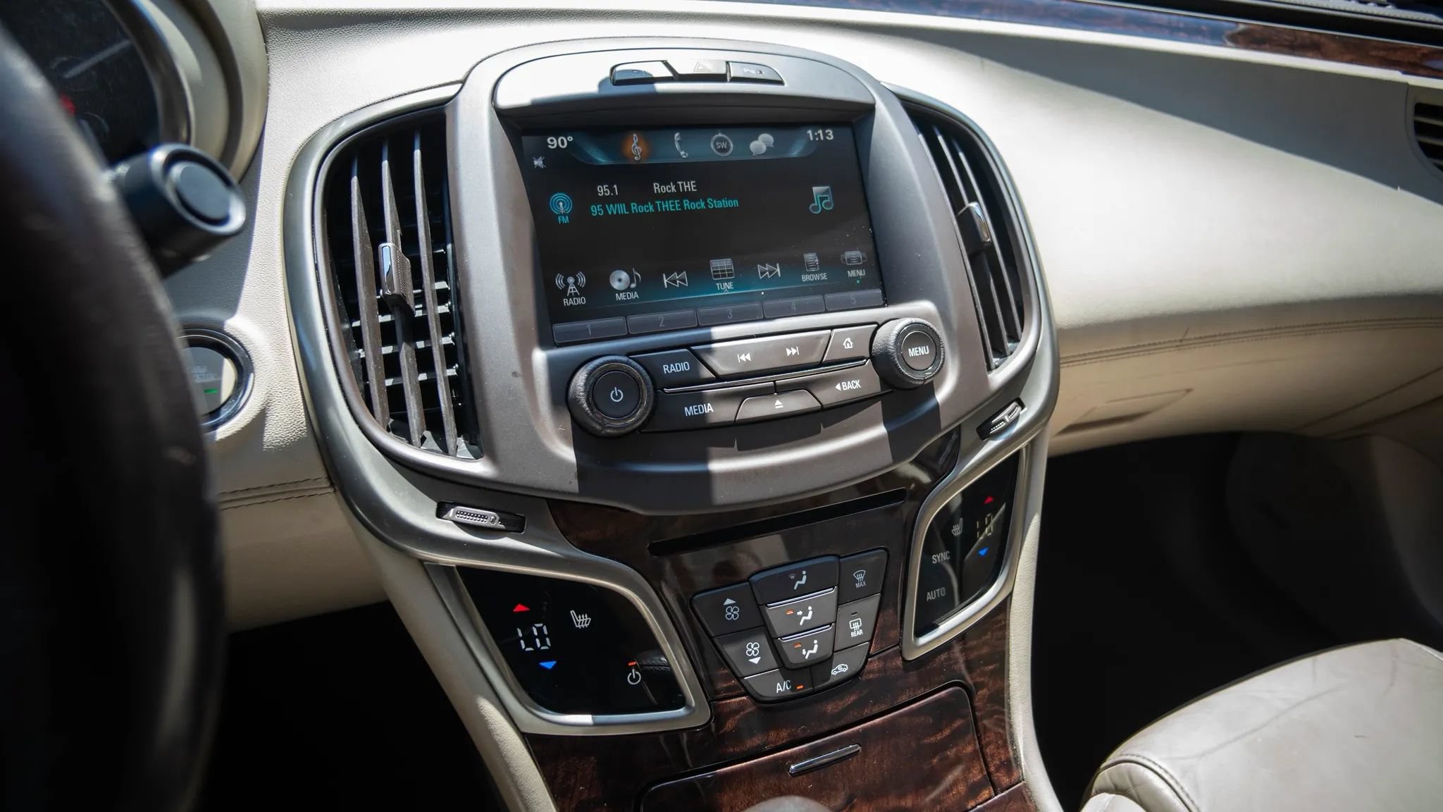 Used 2016 Buick LaCrosse Leather w/ Experience Buick Package FWD image 21