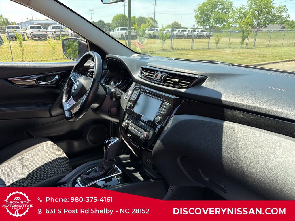 Certified 2022 Nissan Rogue Sport SV image 39