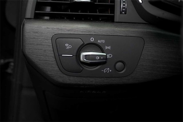 Used 2019 Audi A4 2.0T Premium w/ Convenience Package image 18