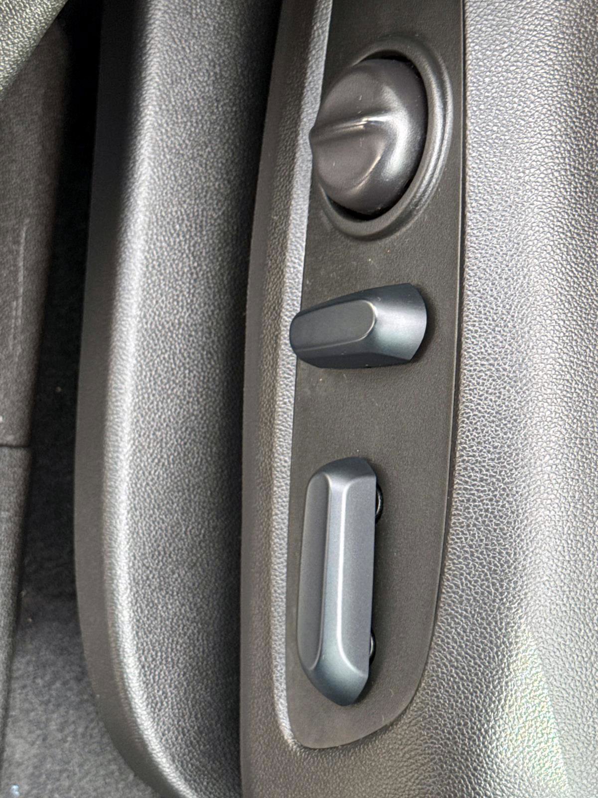 Certified 2022 Chevrolet Equinox Premier image 10