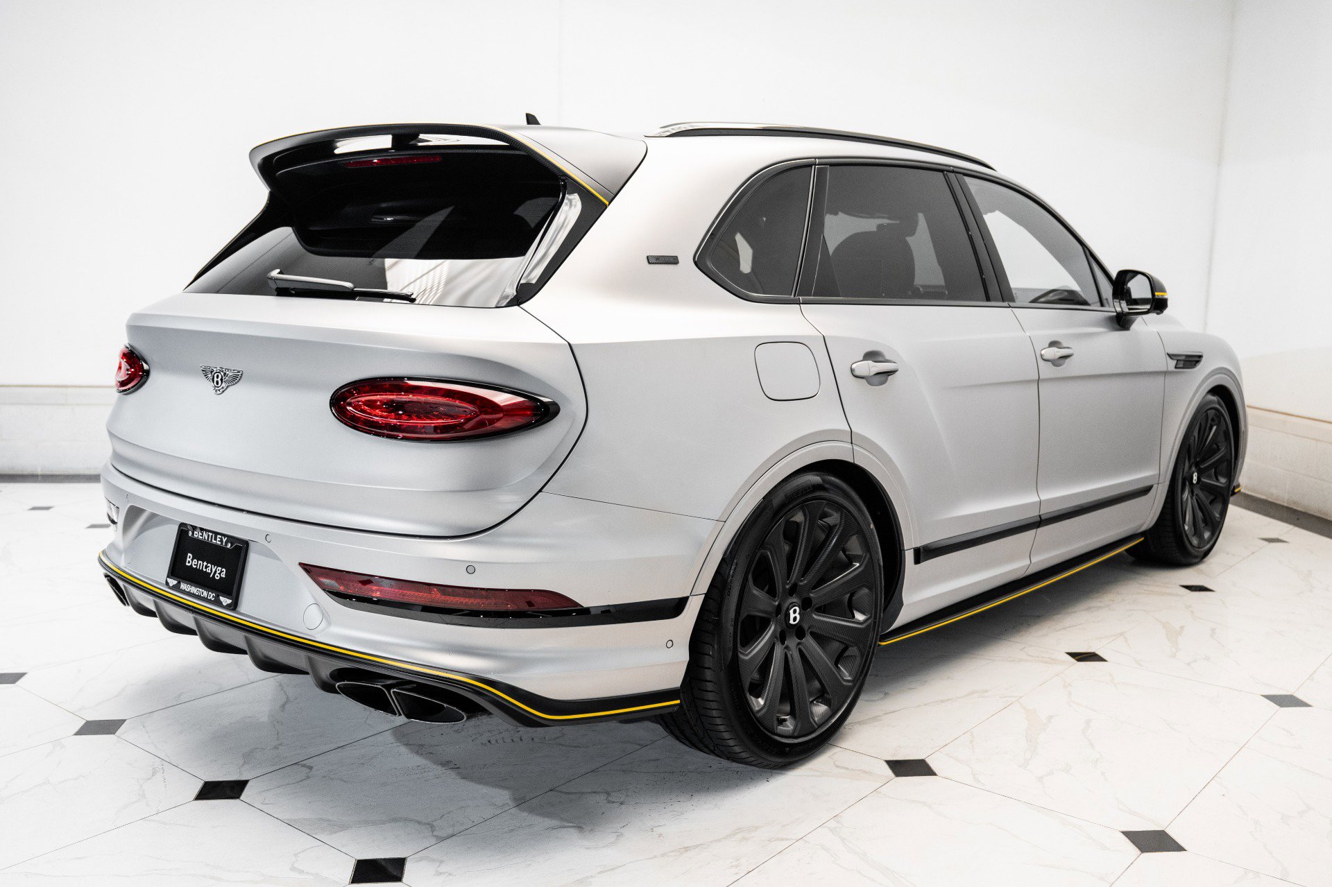 New 2025 Bentley Bentayga image 12