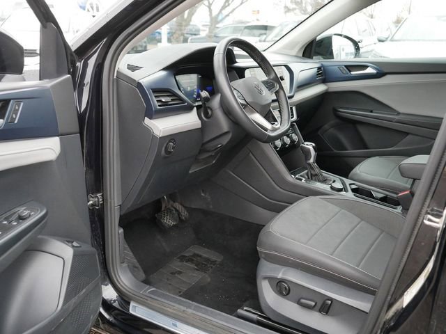 Certified 2024 Volkswagen Taos SE AWD/4WD image 12