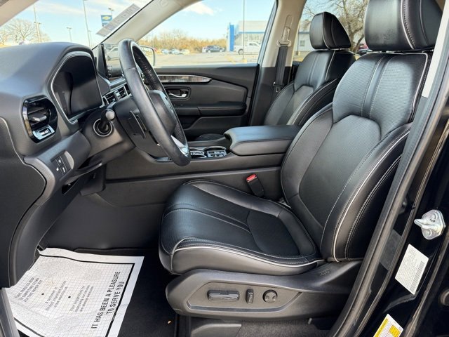 Used 2023 Honda Pilot Elite image 17