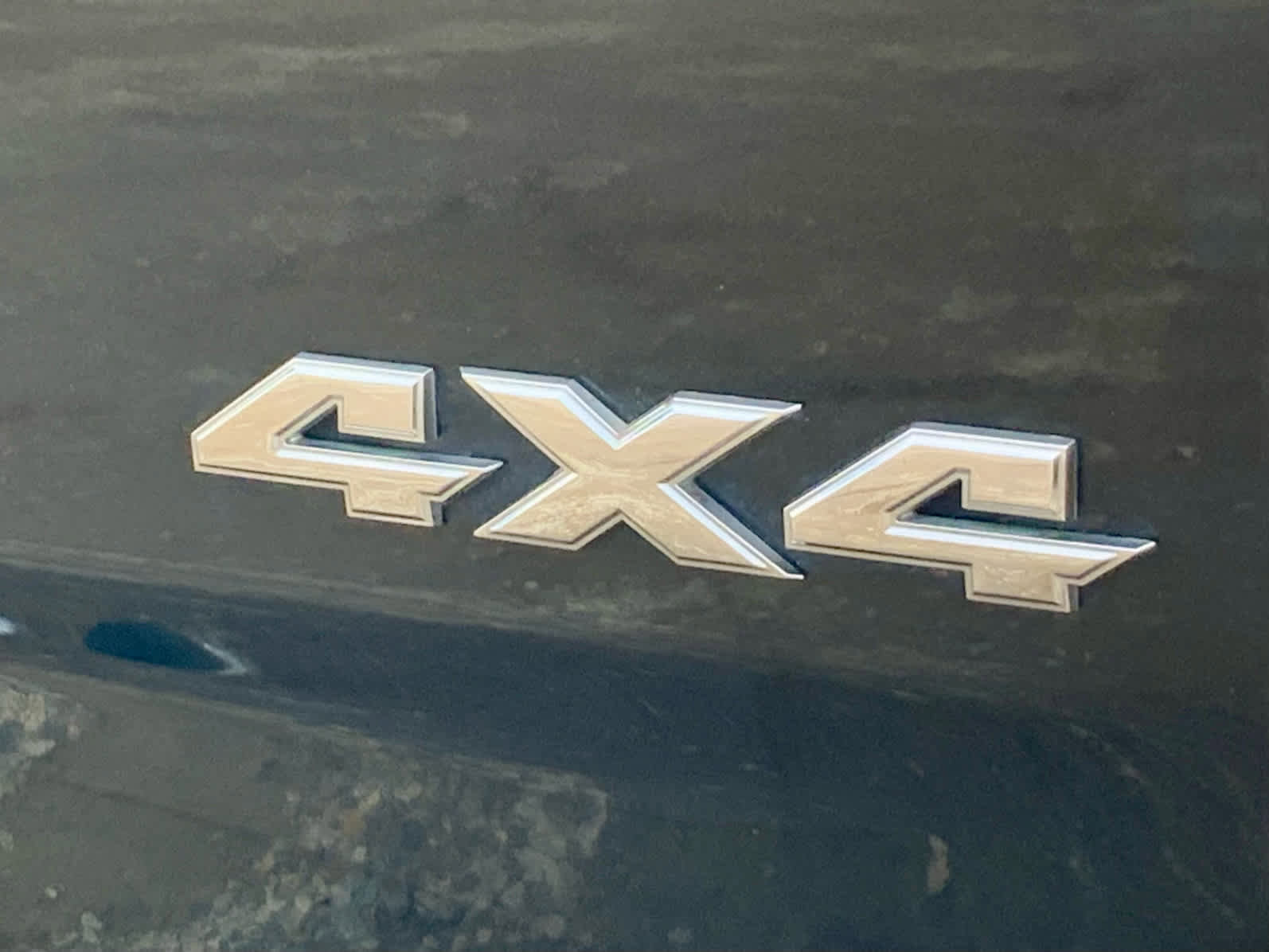 Used 2018 RAM 1500 Laramie image 19