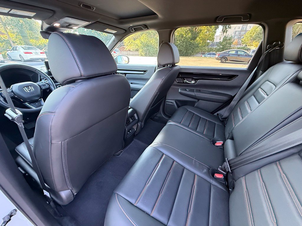 Used 2025 Honda CR-V Sport Touring image 29