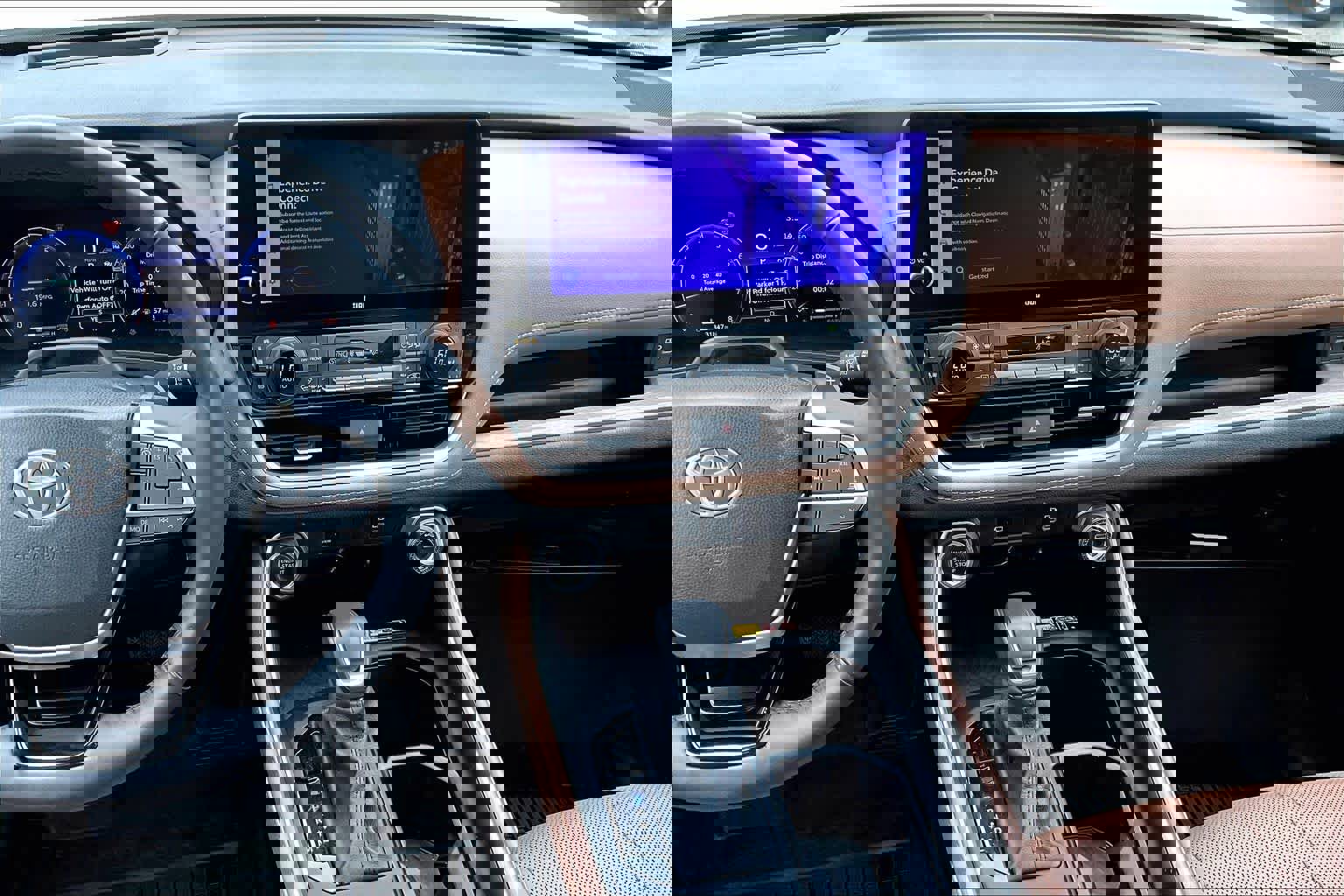 Used 2024 Toyota Grand Highlander Platinum image 7