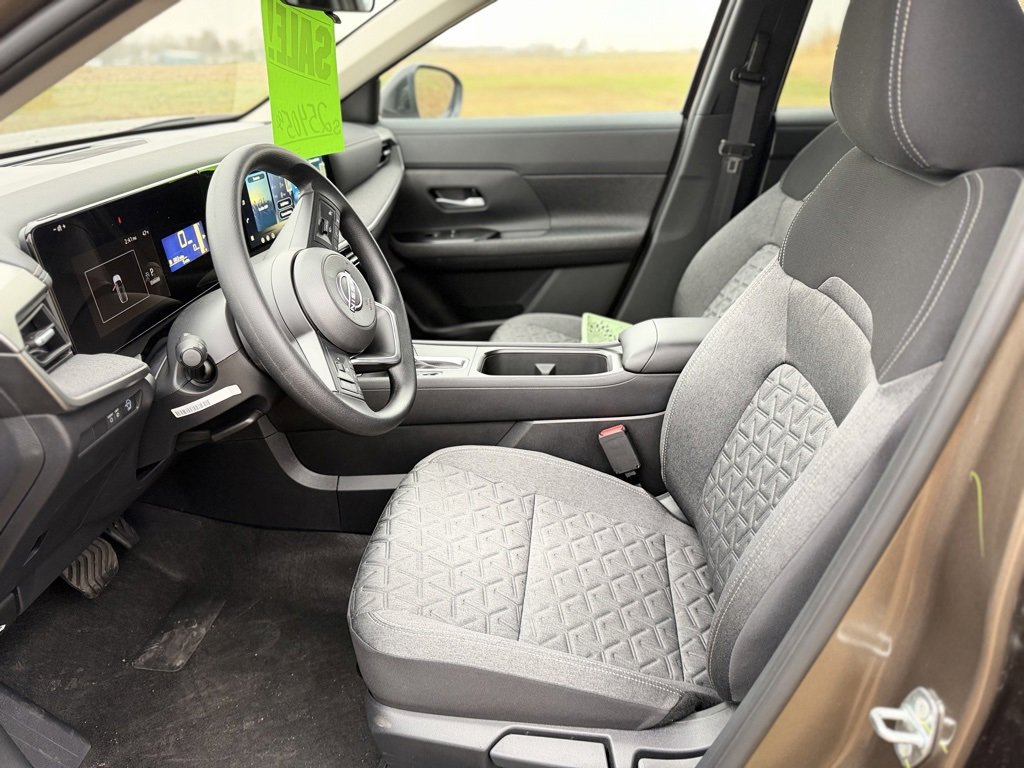 New 2026 Nissan Kicks SV w/ SV Premium Package image 9