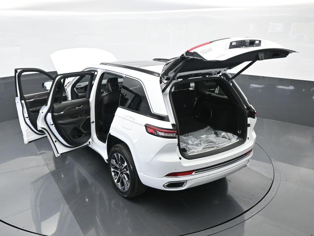 Used 2024 Jeep Grand Cherokee Overland w/ Luxury Tech Group IV image 61