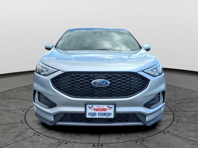 Used 2024 Ford Edge ST-Line w/ Class II Trailer Tow Package AWD/4WD image 2