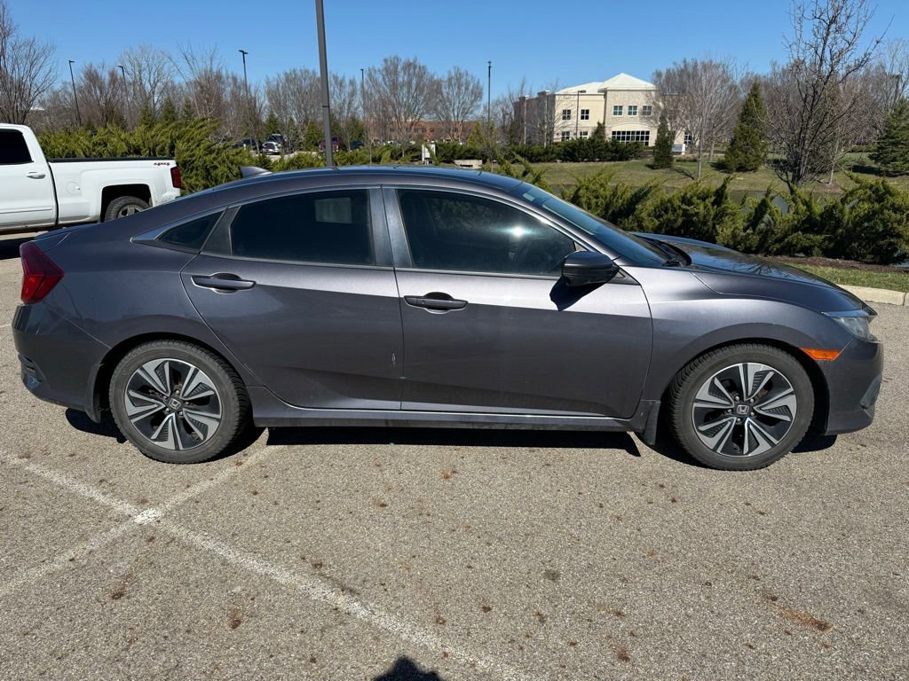 Used 2017 Honda Civic EX-T image 4