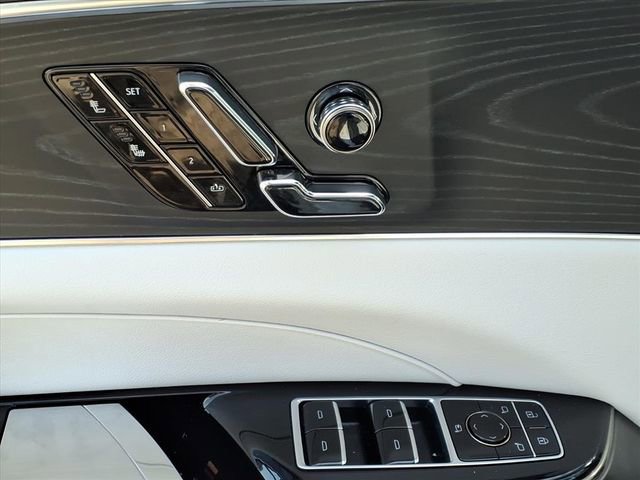 Certified 2024 Cadillac Lyriq Luxury w/ LPO, Floor Liner Package image 18