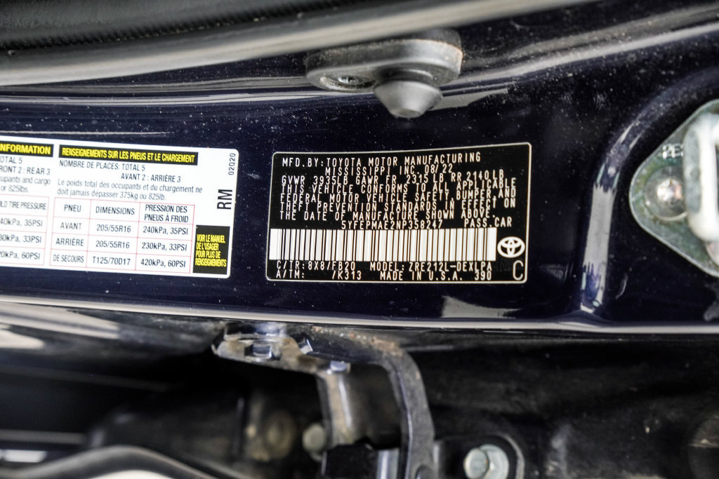 Used 2022 Toyota Corolla LE FWD image 38