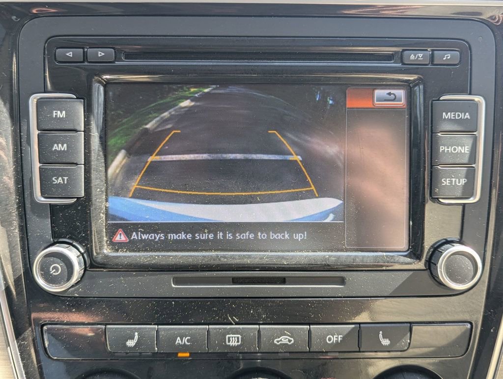 Used 2015 Volkswagen Passat TDI SE image 18