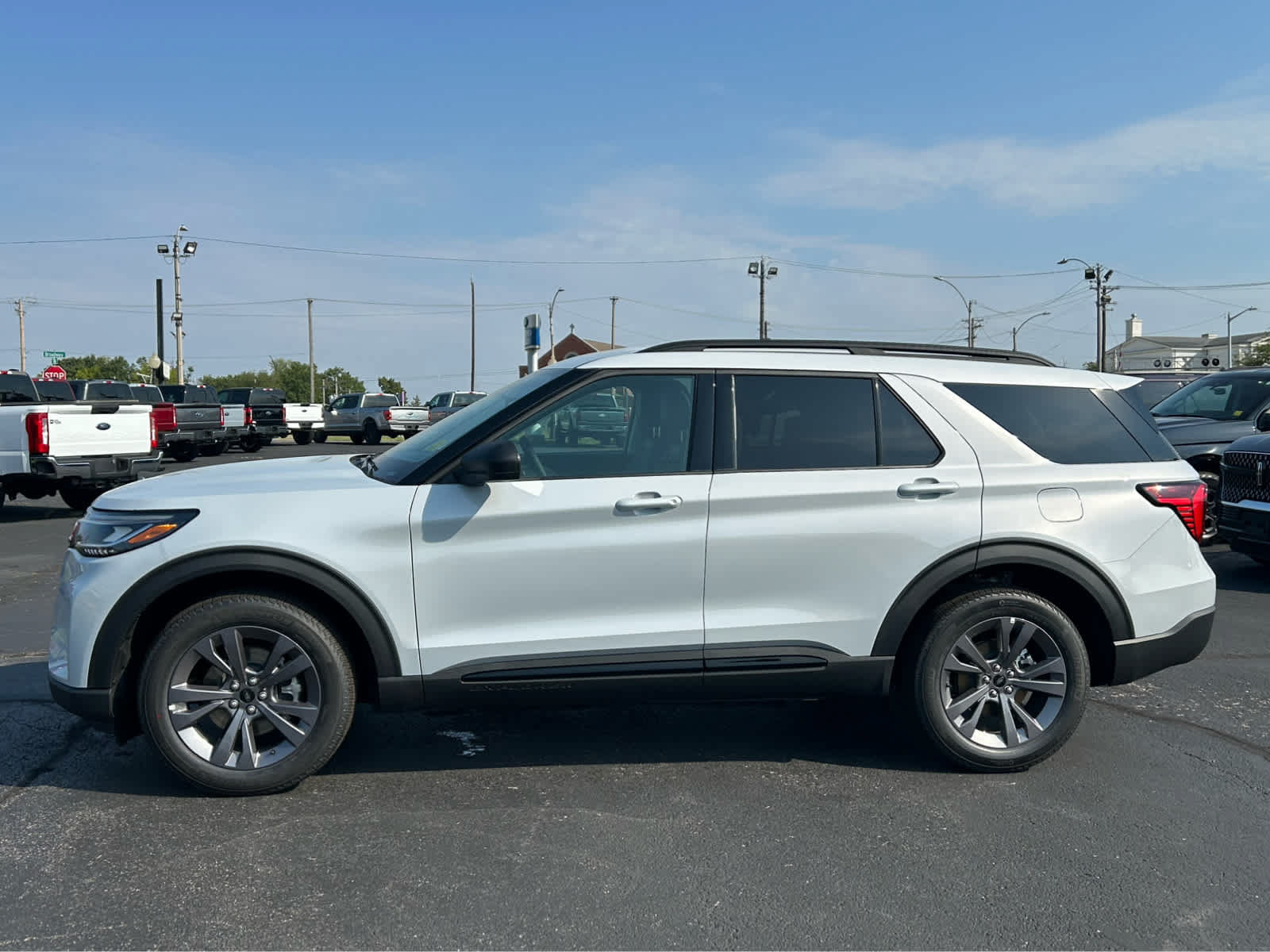 New 2026 Ford Explorer Active w/ Active Comfort Package