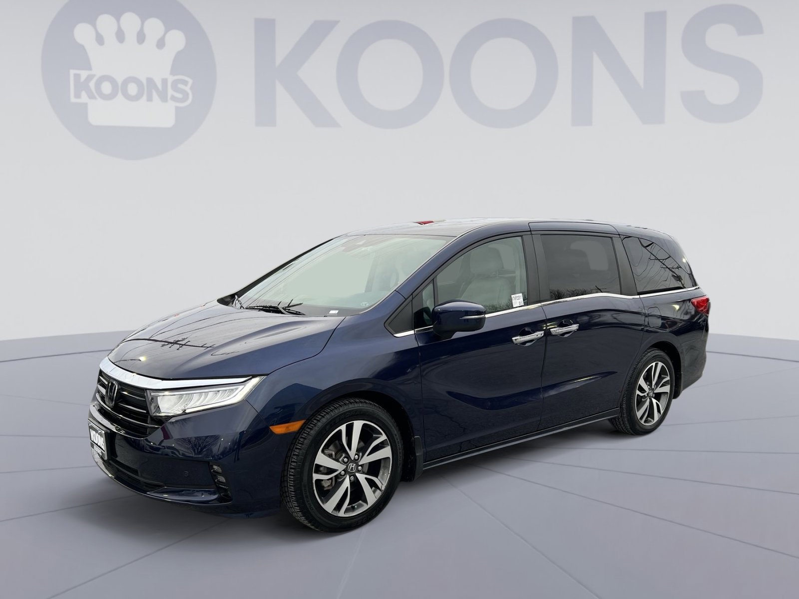 Used 2023 Honda Odyssey Touring image 1